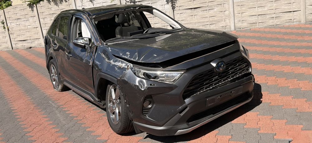Toyota Rav4 V 2.5 Hybrid Black Edition by JBL 4x4 2020