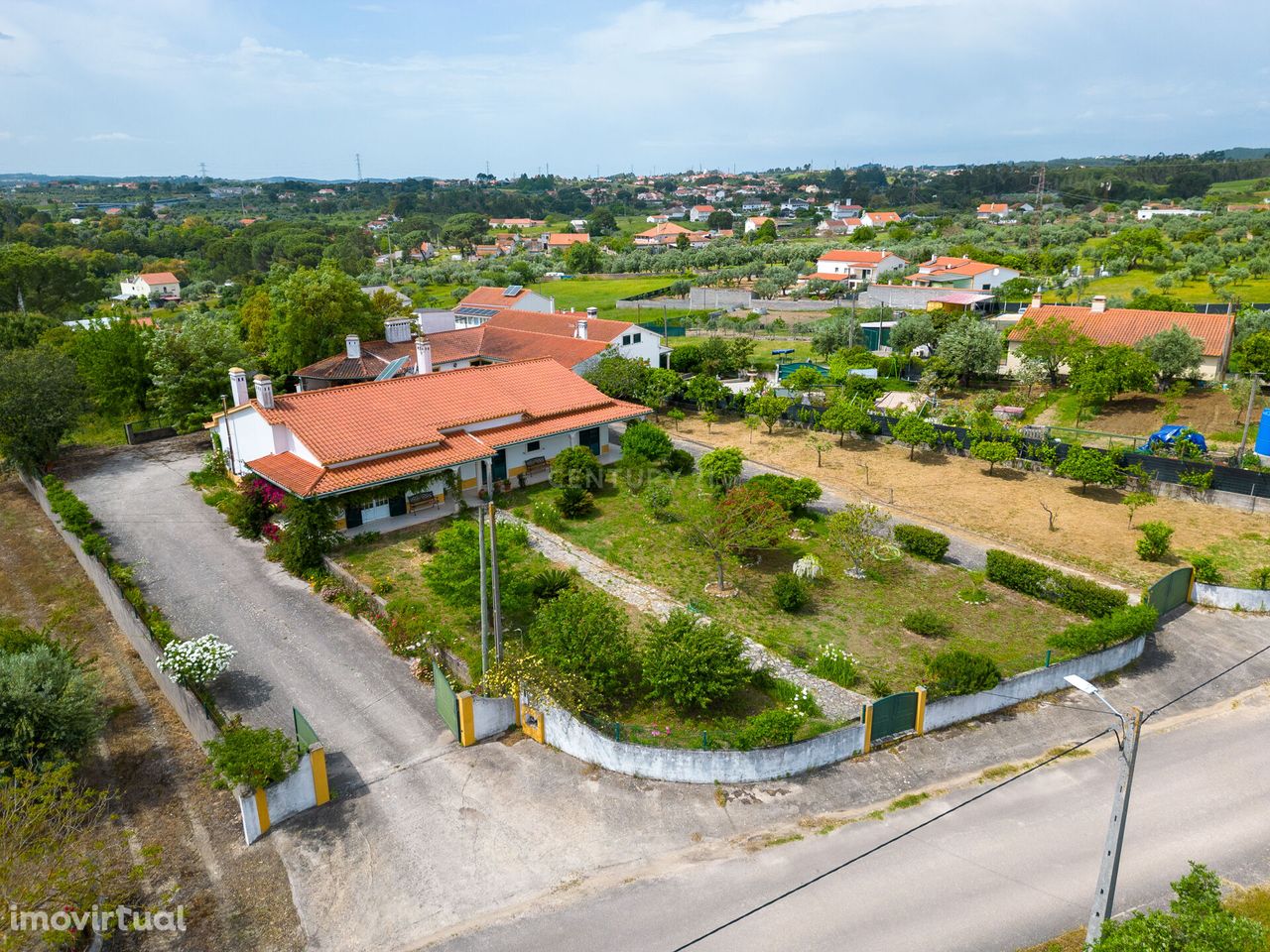 Moradia a 5min da Praia do Carril e a 15min da Cidade de Tomar.