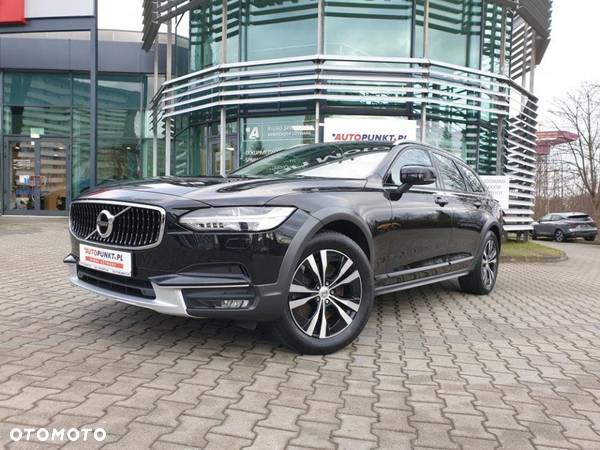 Volvo V90 Cross Country - 2