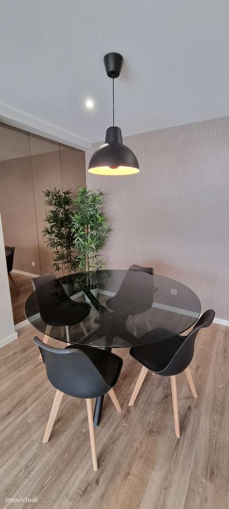 T2 Mobilado com Garagem em Real, Braga – Último Andar | Arrendamento - Grande imagem: 4/23