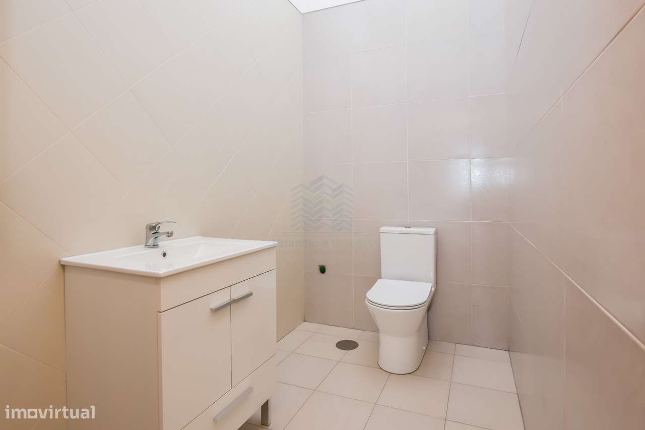 Loja para comércio/serviços com 120m² em Torres Novas-7