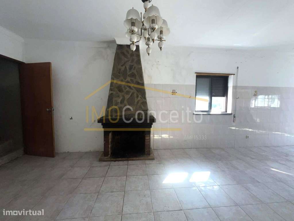 Moradia T2| Quintal| Carvoeiro| Maçao-7