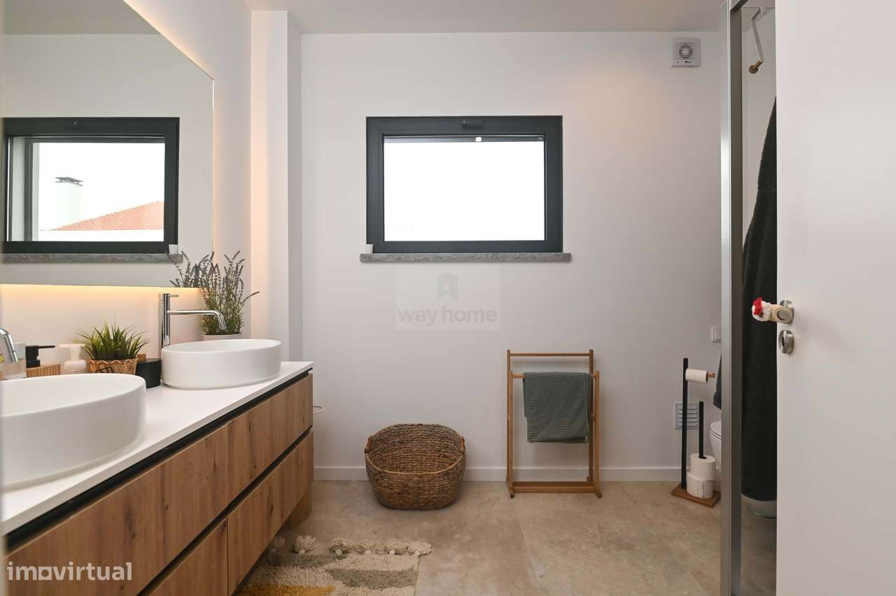 Moradia T4 | Construção contemporânea | Trajouce | São Domingos de Ran-26