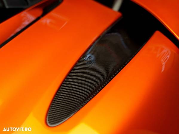McLaren 720S - 29