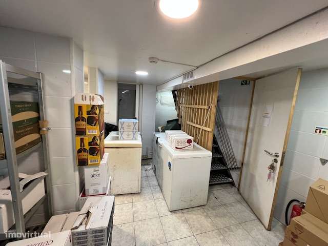 Loja - Restaurante totalmente Remodelado e Equipado-28