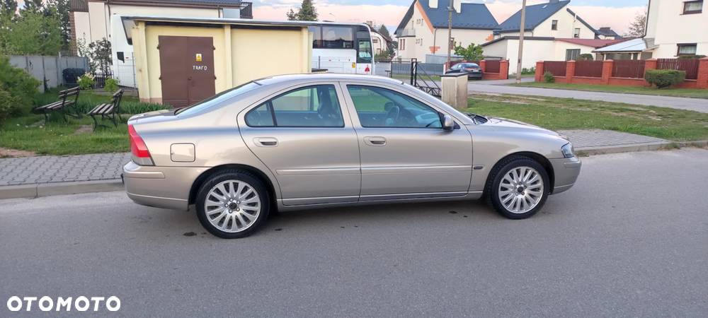 Volvo S60 2.4 Kinetic - 14