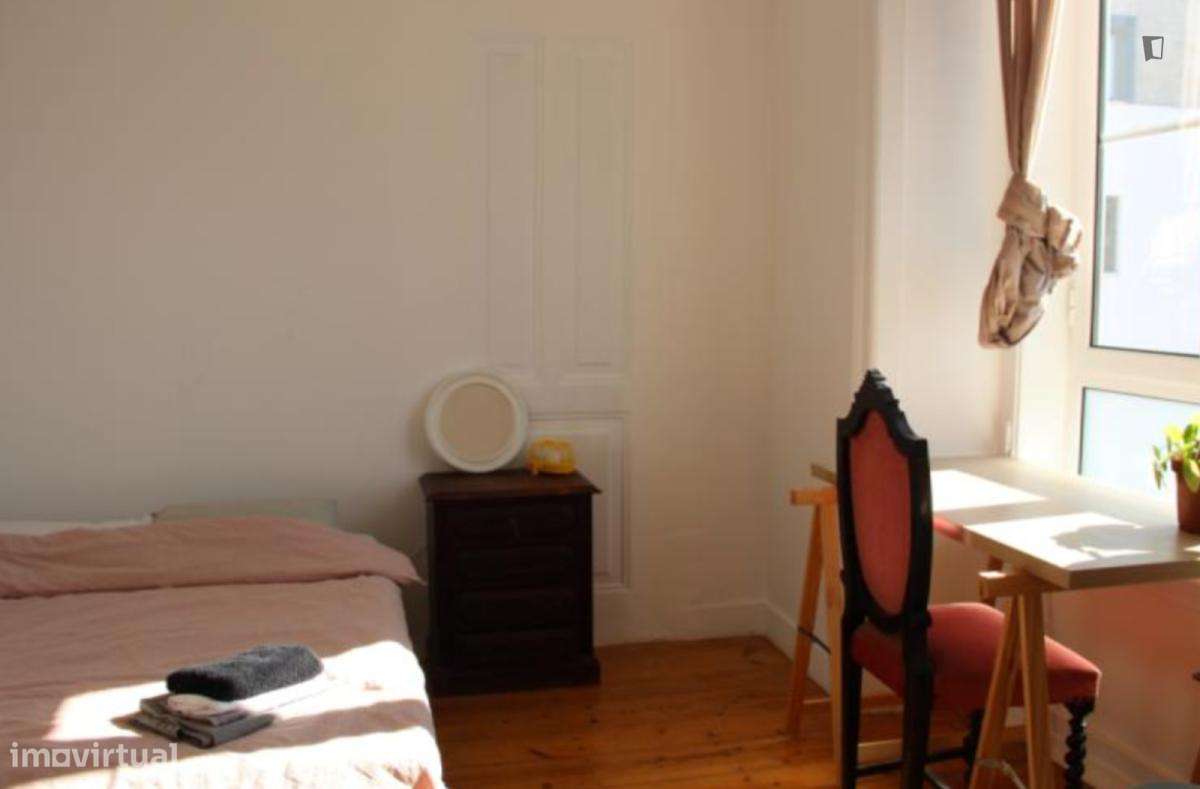 Quarto - localizado em Lisbon - Grande imagem: 3/10