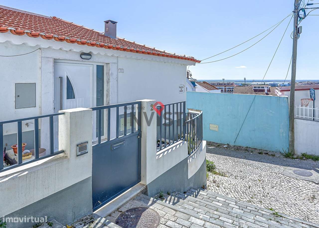 Moradia T3 Térrea com 2 Suites | Centro de Alverca-29