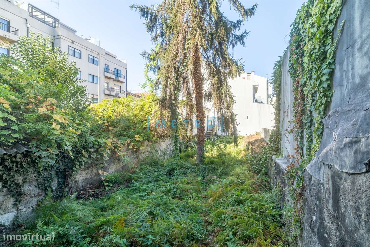 Moradia Devoluta T3 Venda em Cedofeita, Santo Ildefonso, Sé, Miragaia,-24