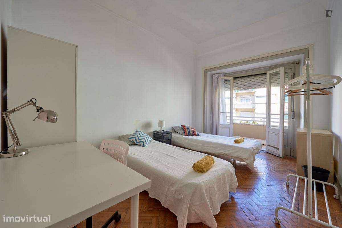 Quarto - localizado em Alameda Lisbon - Grande imagem: 2/8
