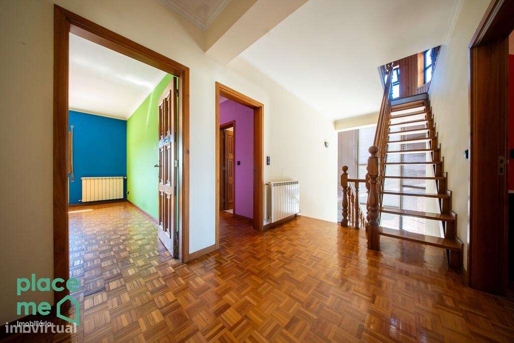 Moradia Individual com mais de 900m2 em Palmeira, Braga-30