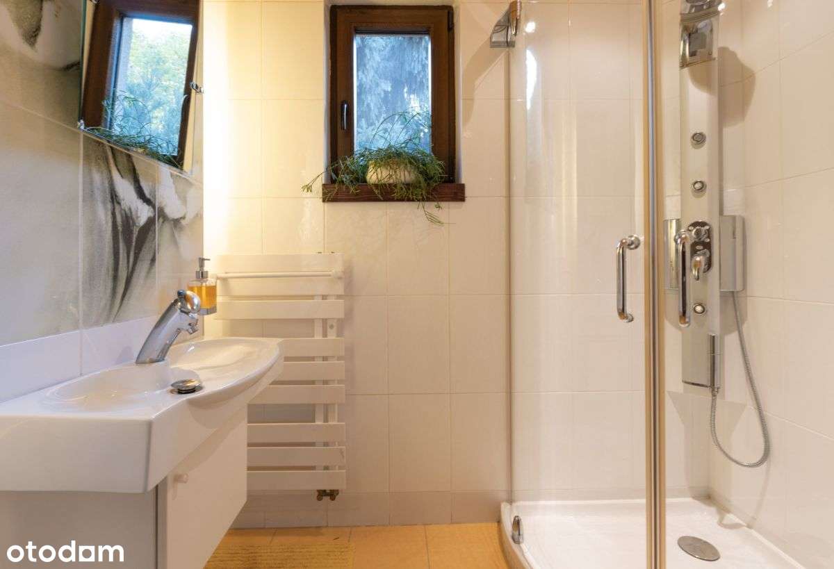 Skawina al. 29 Listopada dom z lokalami usługowymi-11