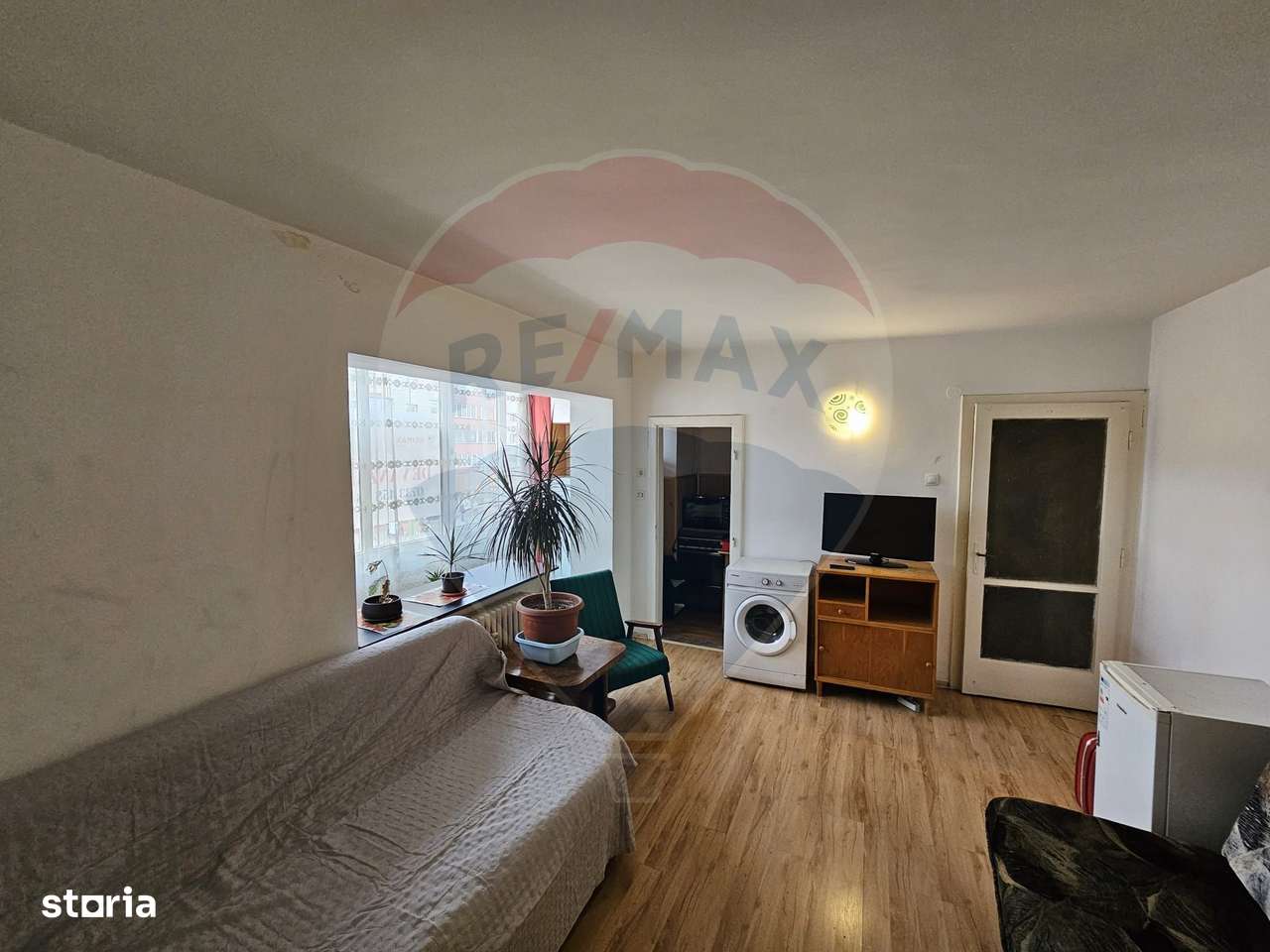 Garsoniera -Versatilitate Excelenta pe Calea Bucuresti, Brasov-16