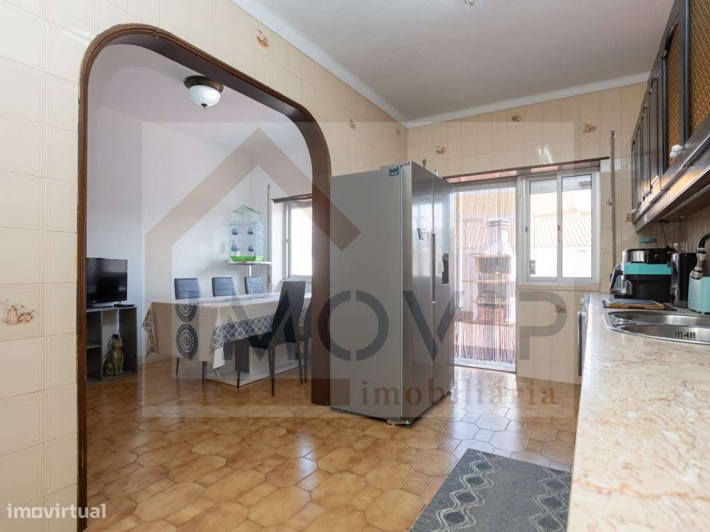 Apartamento T3 com terraço no Montijo (centro)-15