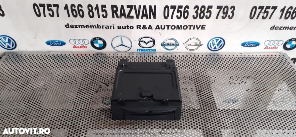 Magazie Cd Volvo V50 S50 An 2005/2010 Dezmembrez Volvo V50 Magazie Cd Volvo V50 S50 An 2005/2010 Dez - 2