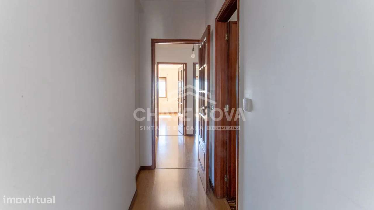 T2 com varanda e 2 casas de banho em Gaia-12