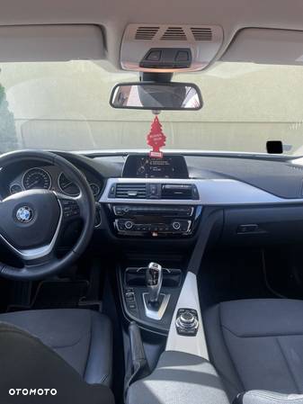 BMW Seria 3 318i Advantage - 17