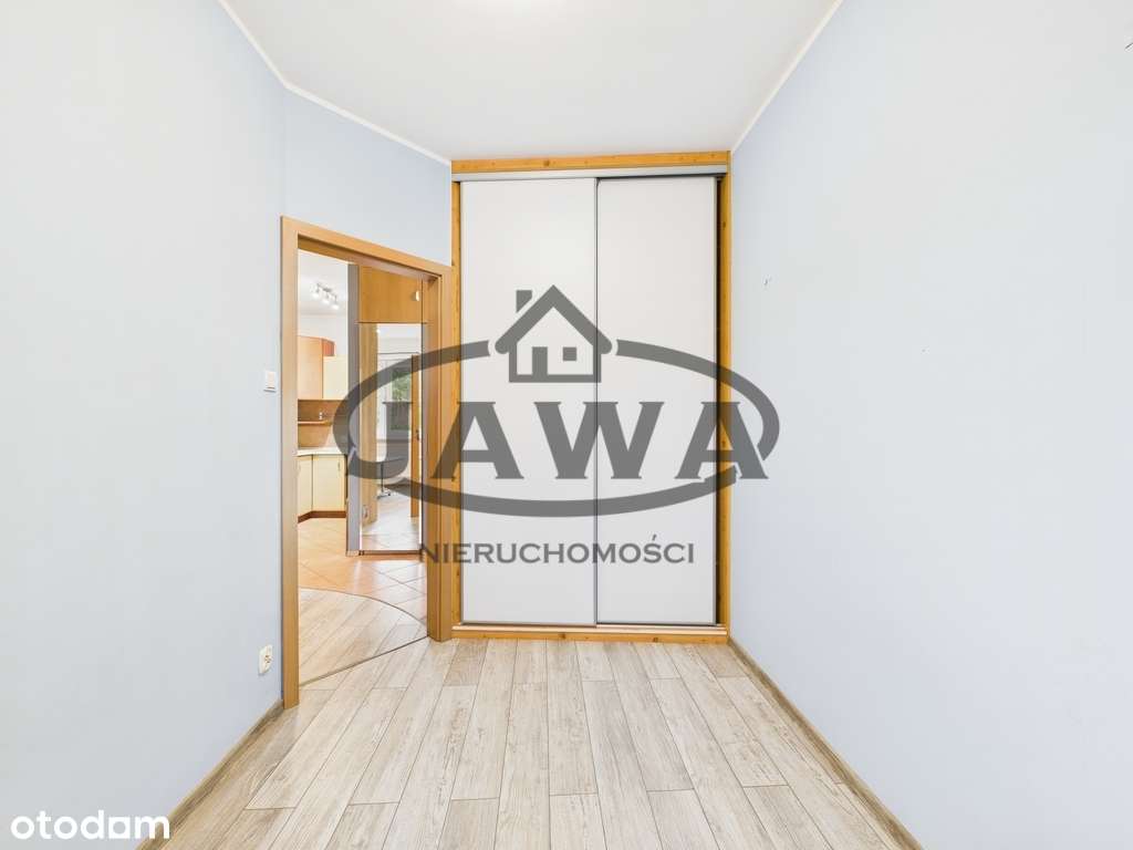 2pok*2002 rok*widok na las*teren zamknięty*parking-6