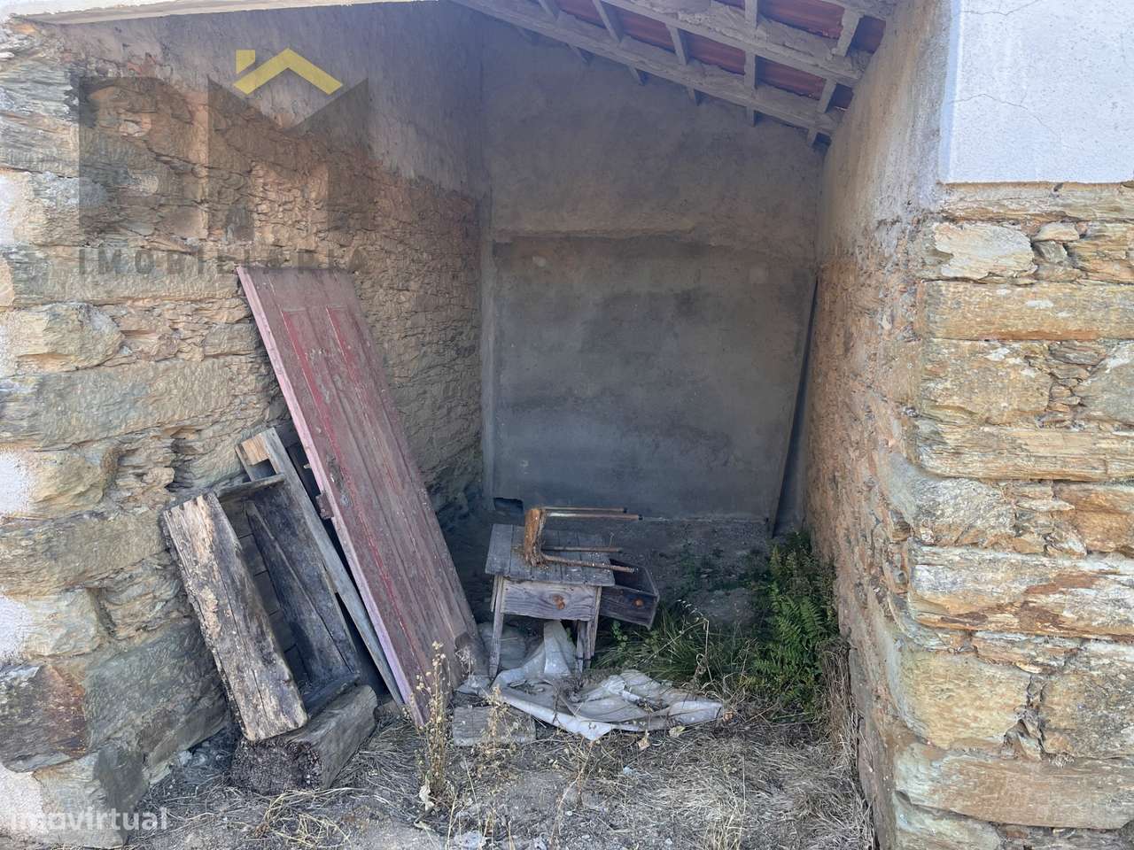 Moradia T3 Venda em Santo André das Tojeiras,Castelo Branco-20