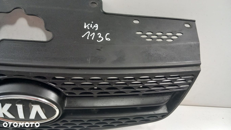 KIA RIO II ATRAPA GRILL CHROM - 2