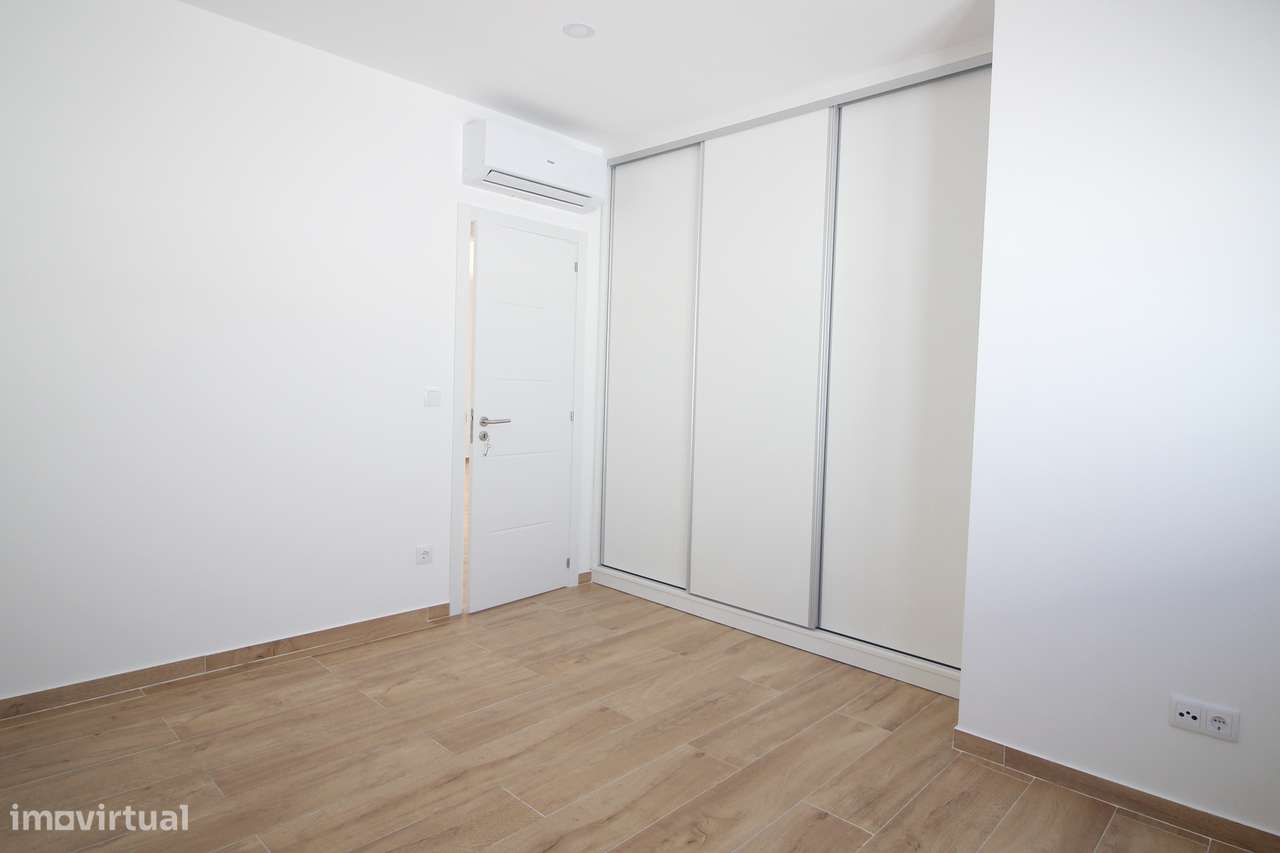 Moradia Térrea T3 Nova em lote de 340m2 em Fernão Ferro-15
