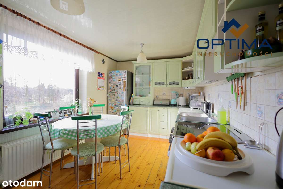 Duży dom na dużej działce pod lasem-11