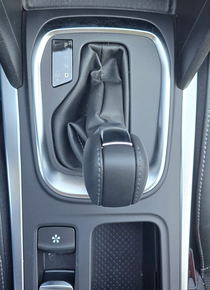 Renault Megane TCE 140 EDC Techno