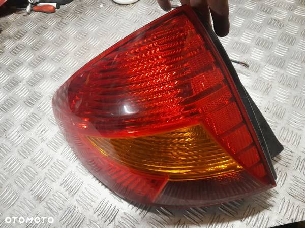 Kia Rio kombi lampa lewa tylna lewy tył OK034A - 2