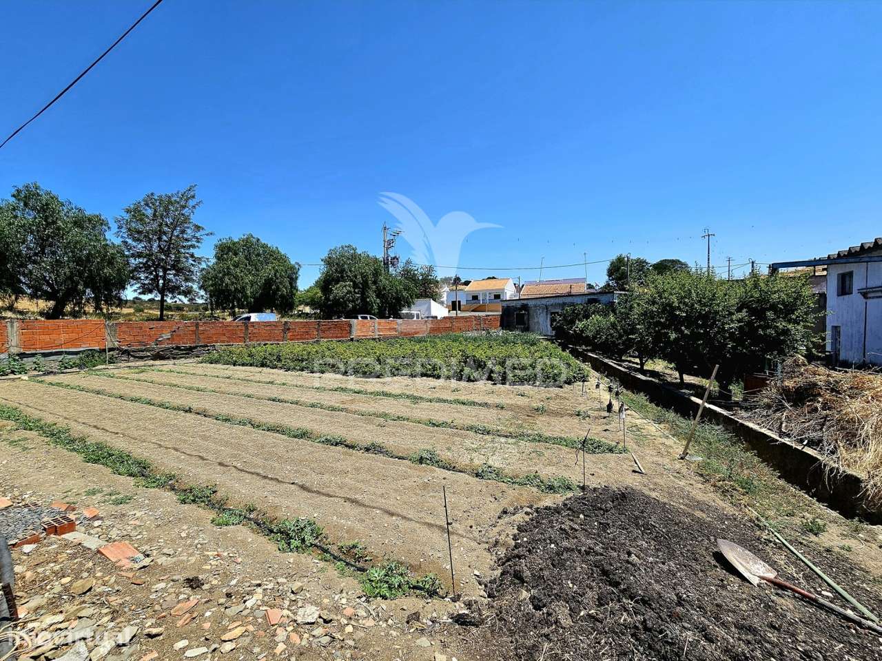 Moradia T4 com Armazém e terreno - Grande imagem: 4/32