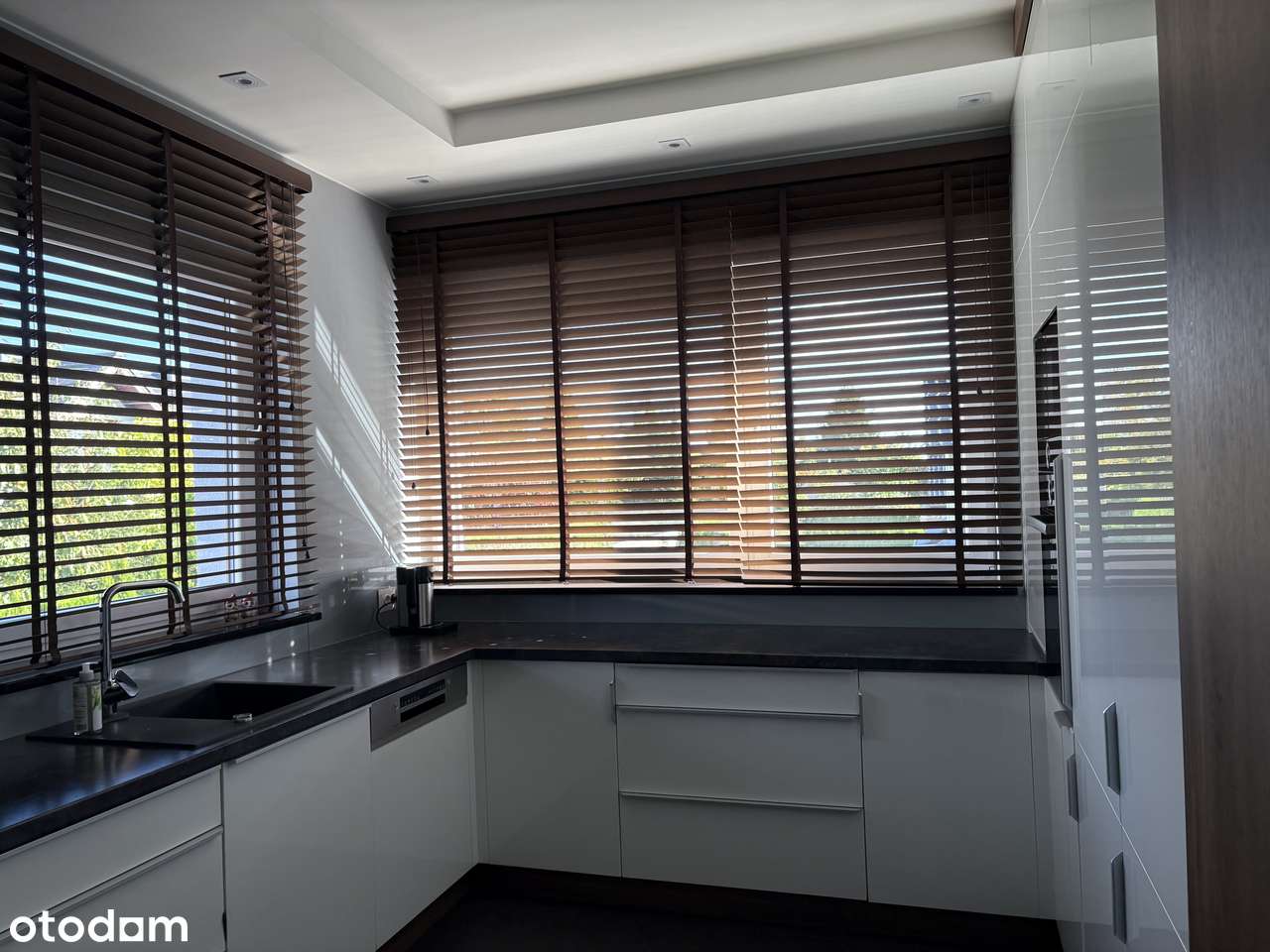 Piękny, przestronny apartament w zabudowie bliźniaczej - Pełny obrazek: 3/16