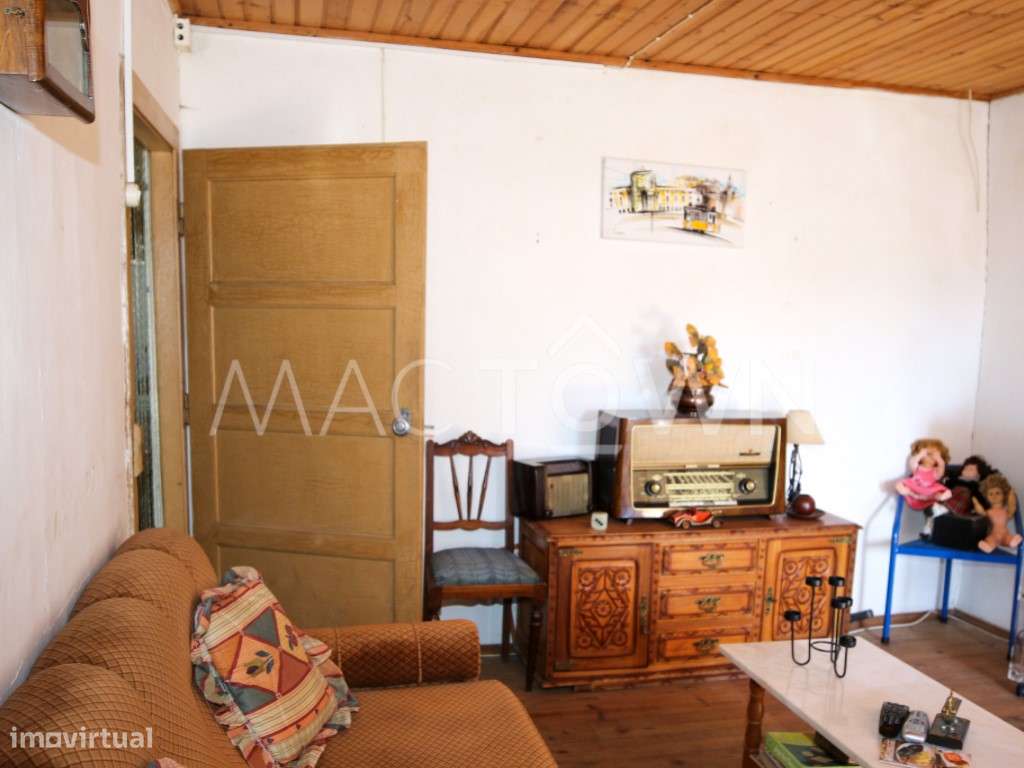 Viva no Centro Histórico numa Moradia Cheia de Caráter-5