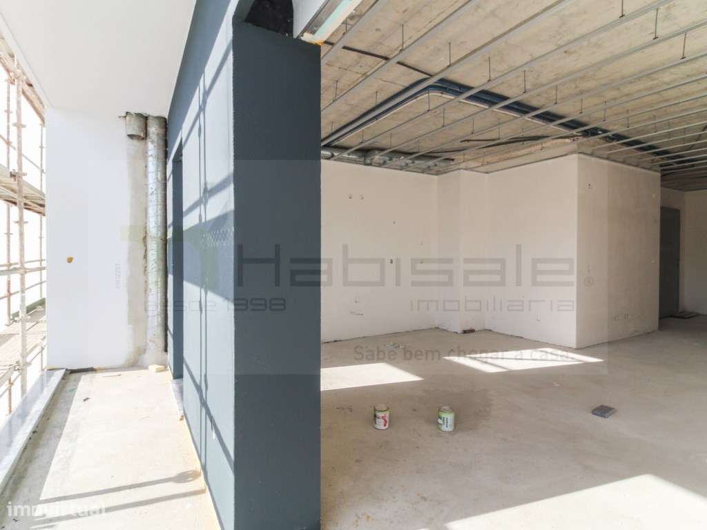 Apartamento T3 com boas áreas e garagem | Paradela, Santo António d...-6