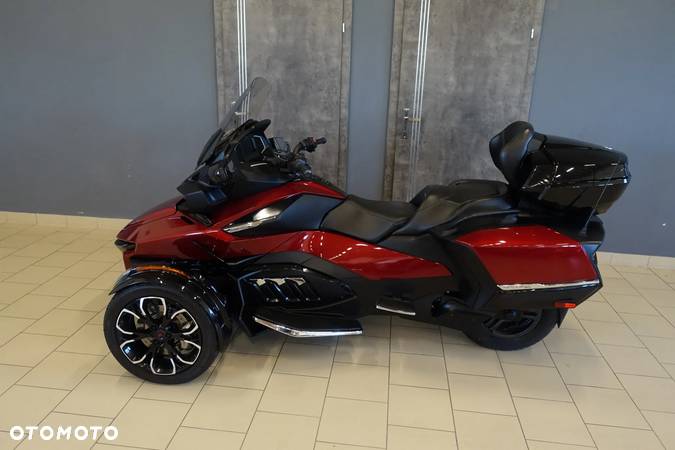 Can-Am Spyder - 6