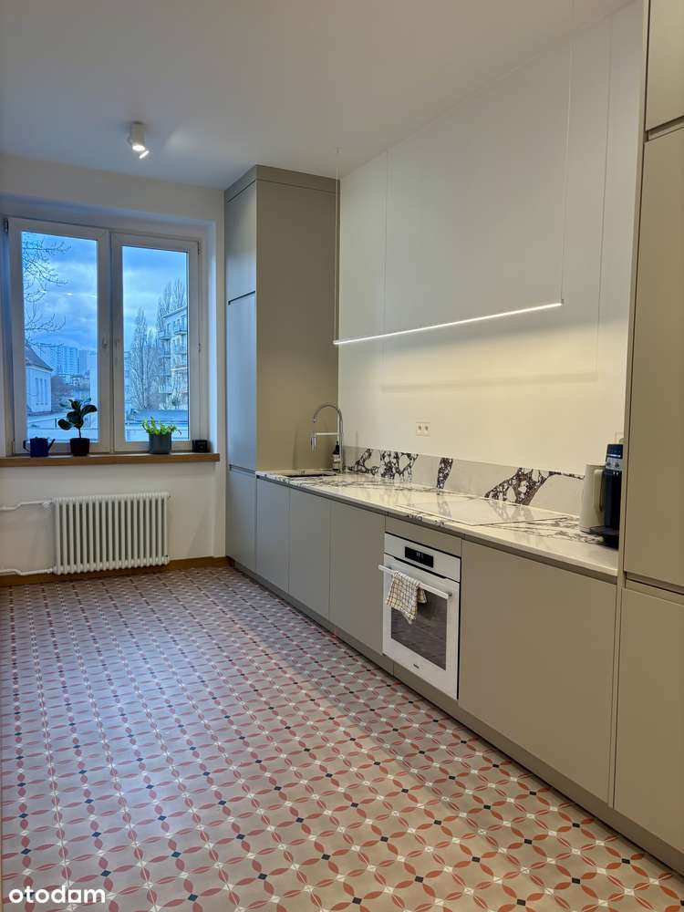 Przestronne mieszkanie w kamienicy 83m2 - Gdynia, Śródmieście - Pełny obrazek: 3/18