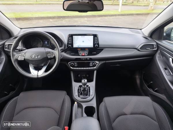 Hyundai i30 1.6 CRDi STyle 7DCT - 26