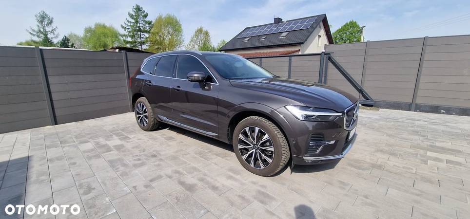 Volvo XC 60 B5 D AWD Plus Bright - 3