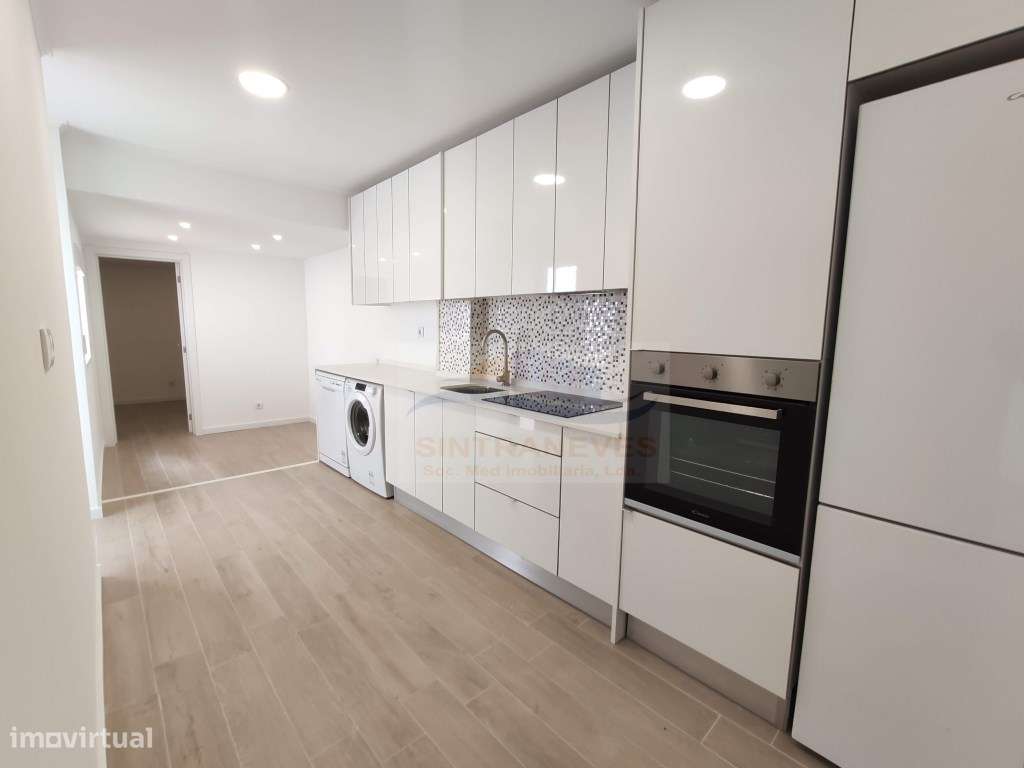 T2 com terraço, totalmente remodelado-7