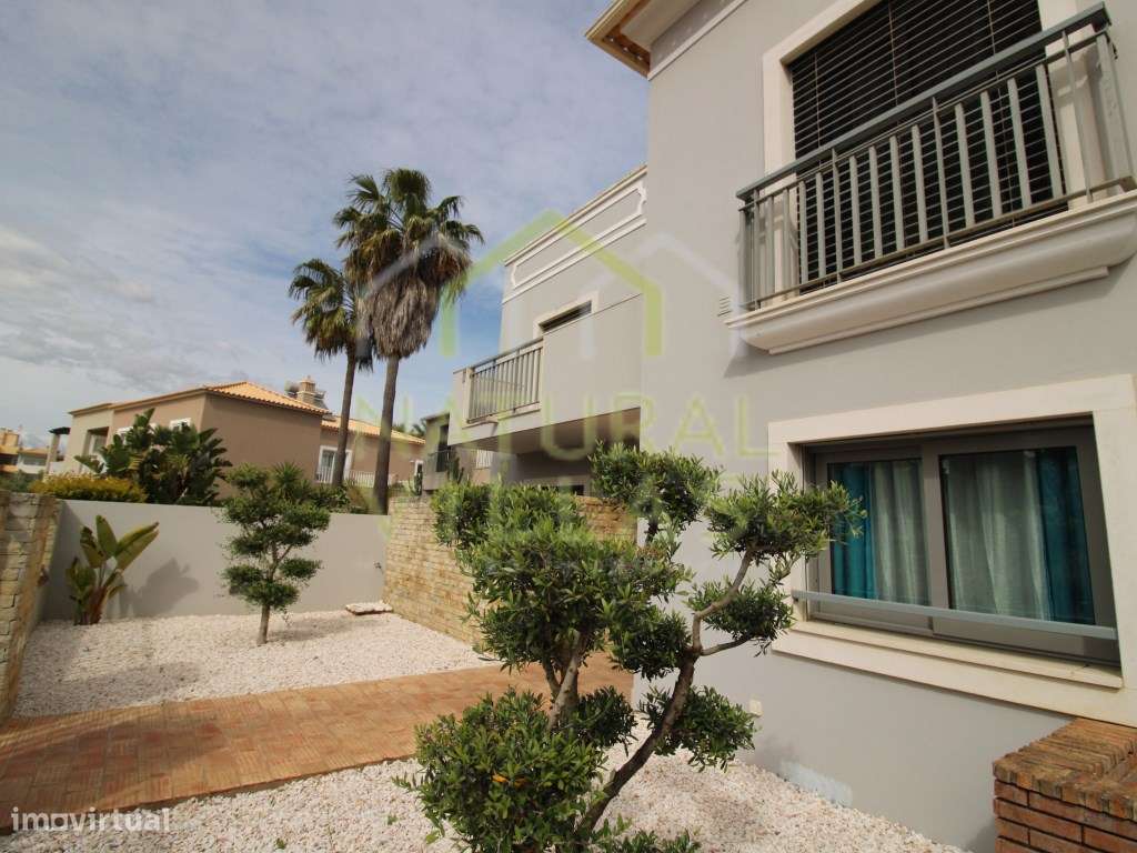 Moradia Geminada de Luxo T5 com Piscina Privativa e Garagem, Vilamoura-33