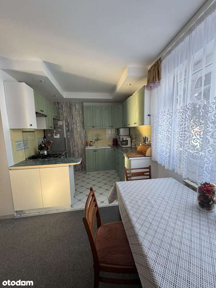 Sprzedaż mieszkania-8