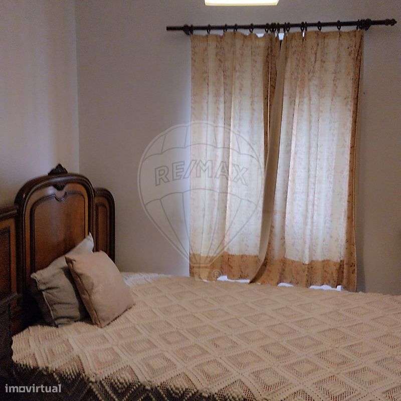 Moradia T2 para venda-5