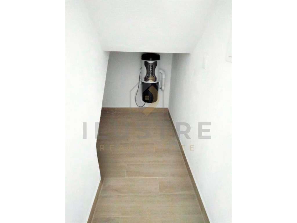 Moradia T3 em construção com piscina e garagem na Charneca de Caparica-20