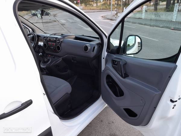 Citroën Berlingo 1.6 hdi 110cv caixa fibrada m frio - 7