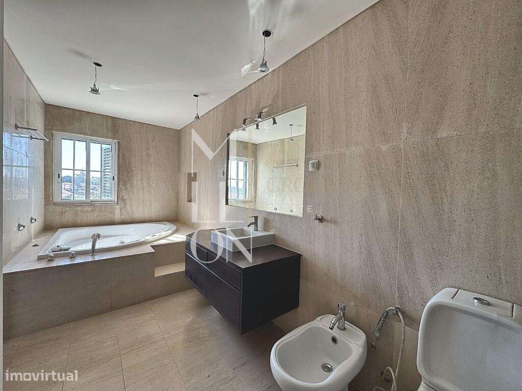 Moradia T4 em Bicesse, Cascais | Lote de 1.262 m2-32