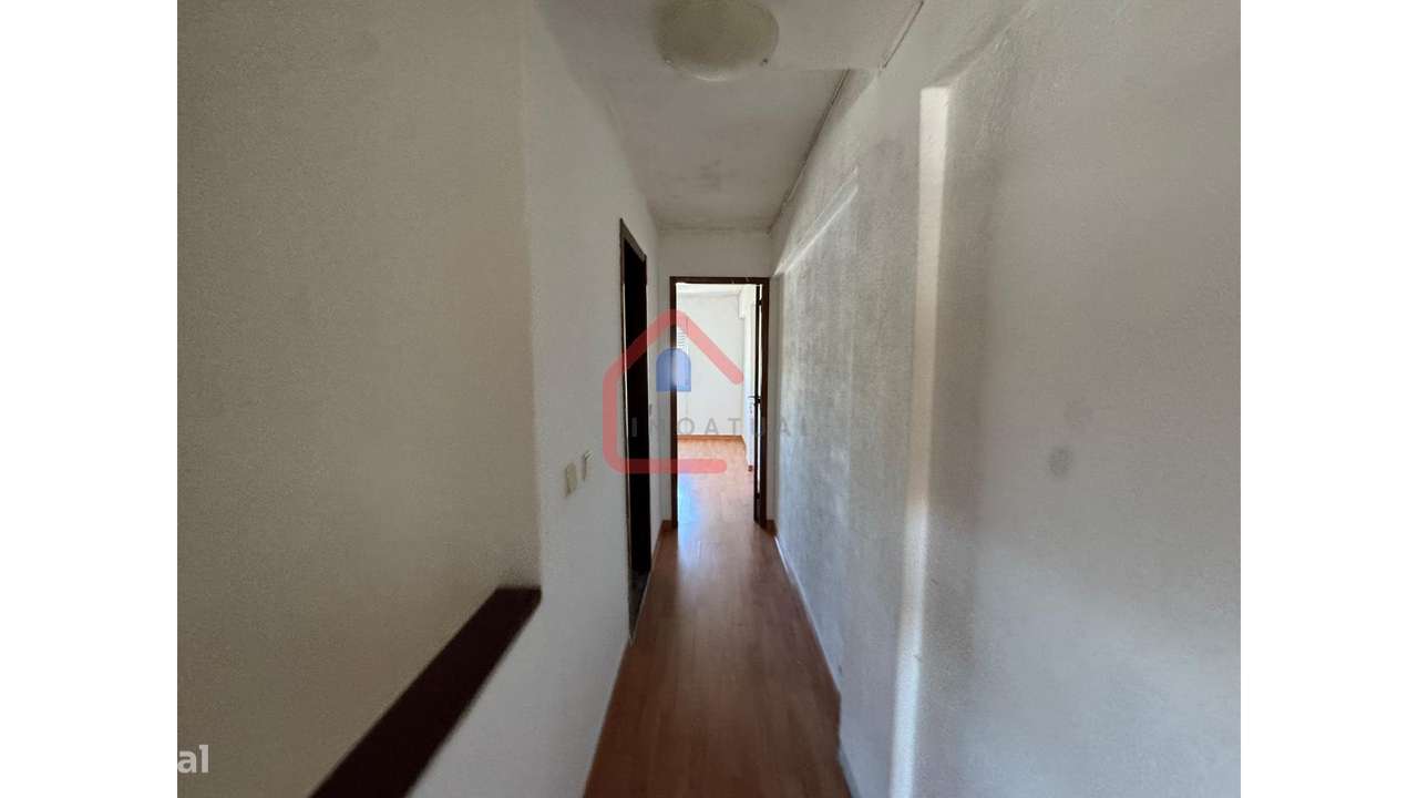 Apartamento T2 em Portugal-15