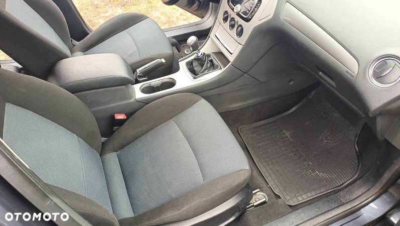 Ford Mondeo Turnier 2.0 TDCi Ambiente - 5