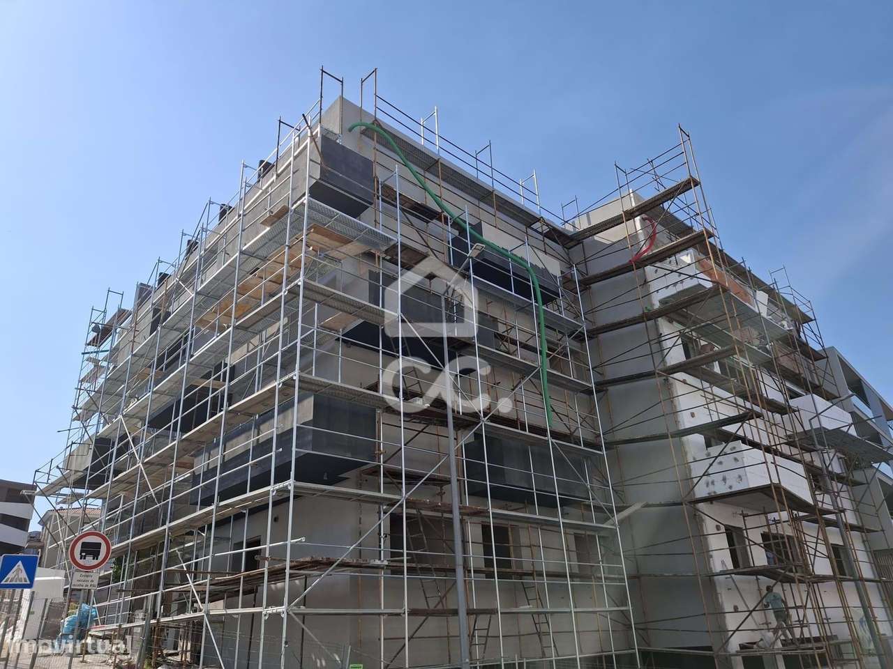 Edifício Shell - Apartamentos T3, Silvares, Pias, Nogueira e Alvarenga-2