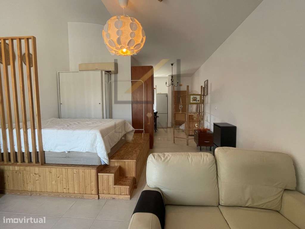 Apartamento T0, Mobilado e Equipado, Urb. Palmela VIllage situado n...-6