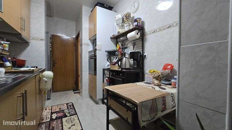 Apartamento T2 para venda, com canalização nova! - Grande imagem: 4/12