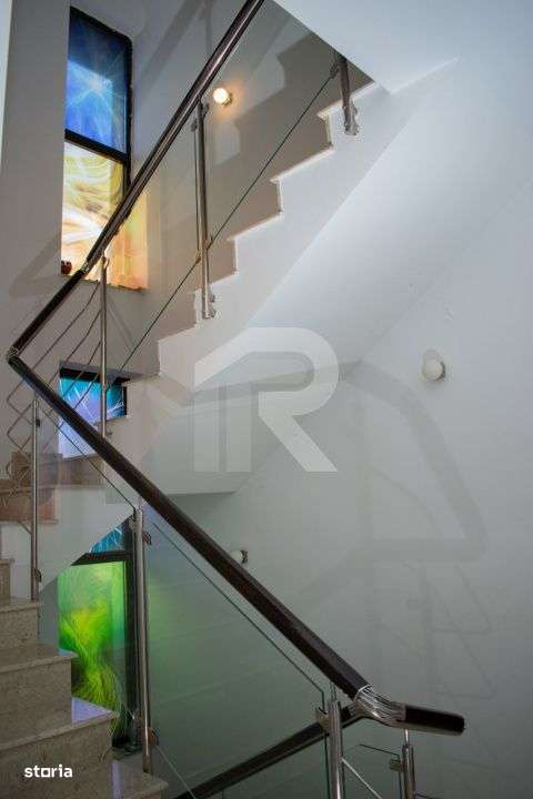 VILA Darza  -350 mp utili \ 700 mp teren\ 6 camere\4 bai - 280000 E ne-14