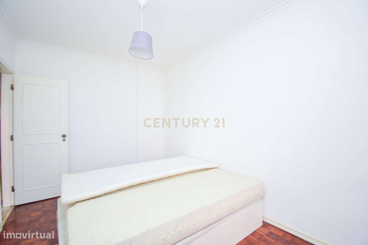 Exclusivo apartamento T2 com terraço na Quinta do Barão – Carcavelos-17